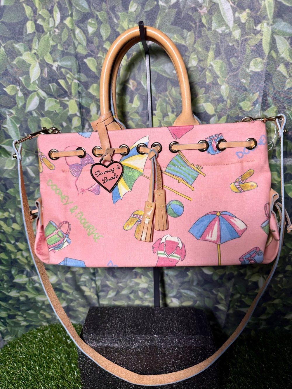 DOONEY & BOURKE Leather Beach Theme Handbag w/2 Handle & Long Removable Strap
